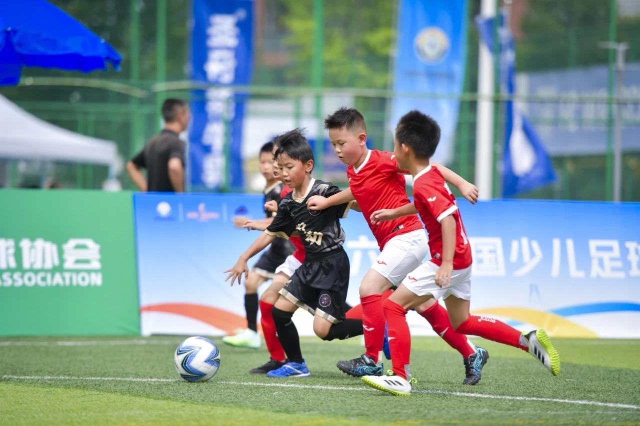 PG电子-人民日报关注成都青训：这座西部城市，发展足球有妙招